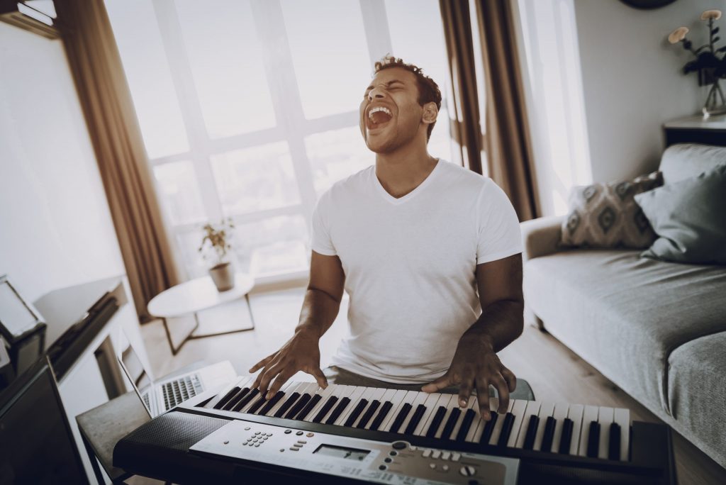 3 Ways to Instantly Expand Your Vocal Range and Control