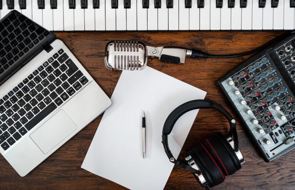 How to Impress Your Fans in 15 Seconds with Your Music